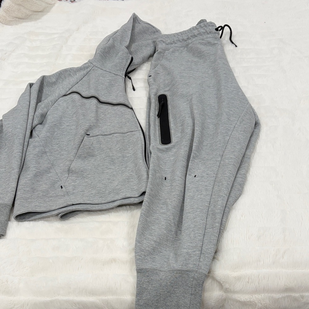 Nike Gray Tracksuit with Black Accents